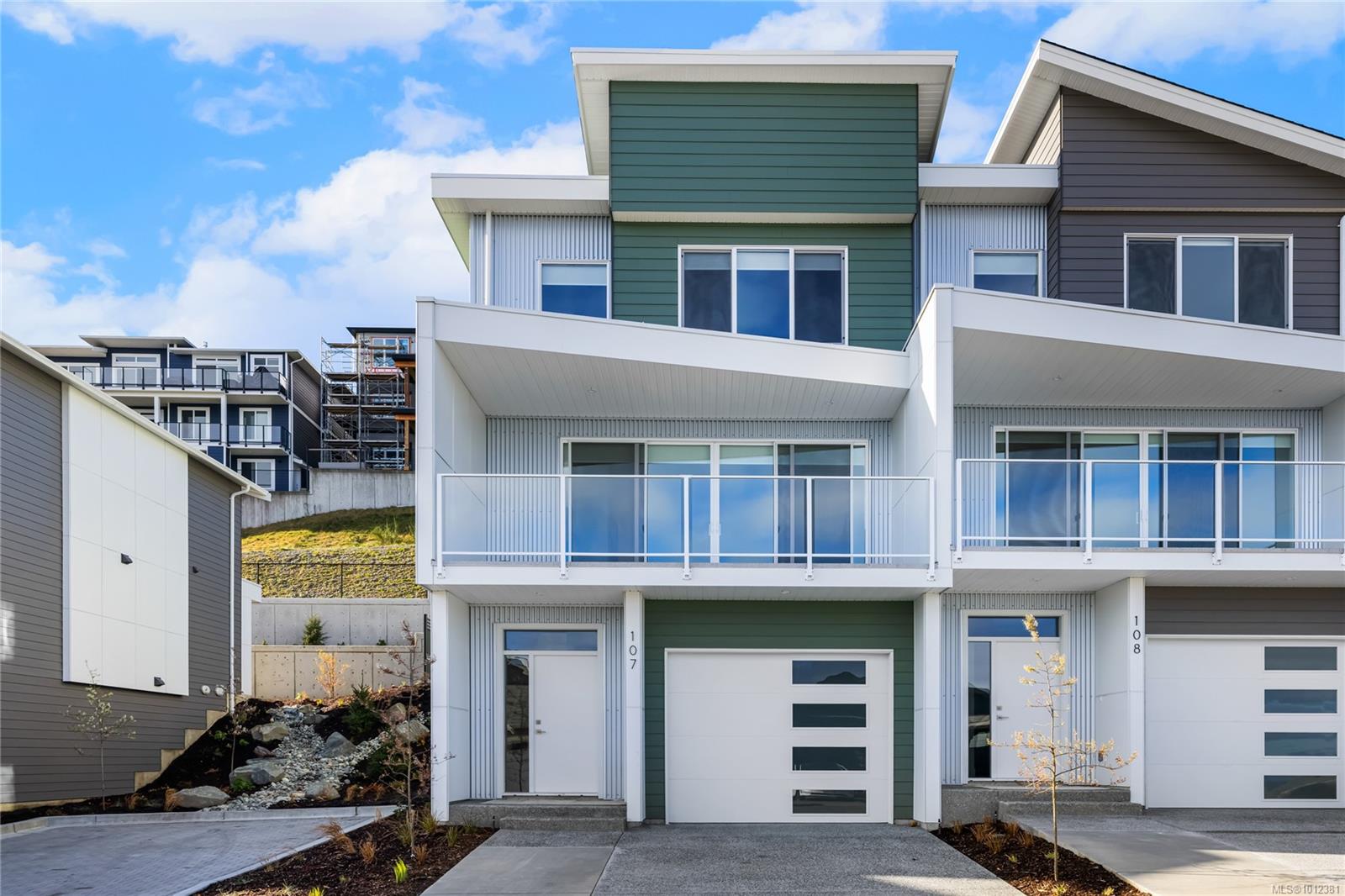 151 Royal Pacific Way Apt 107, Nanaimo, BC V9T 0B9