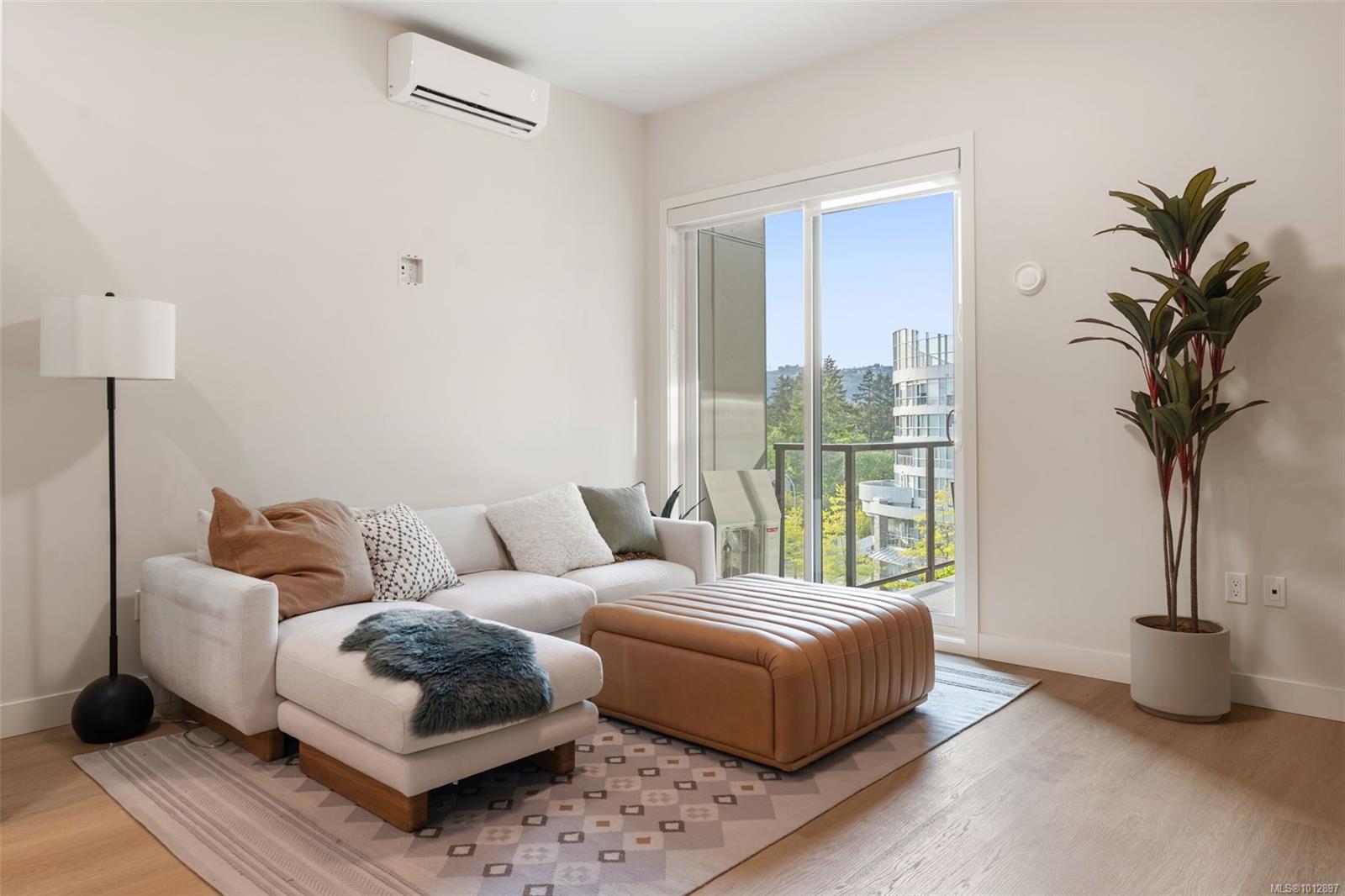 2770 Winster Rd Apt 406, Langford, BC V9B 7C7