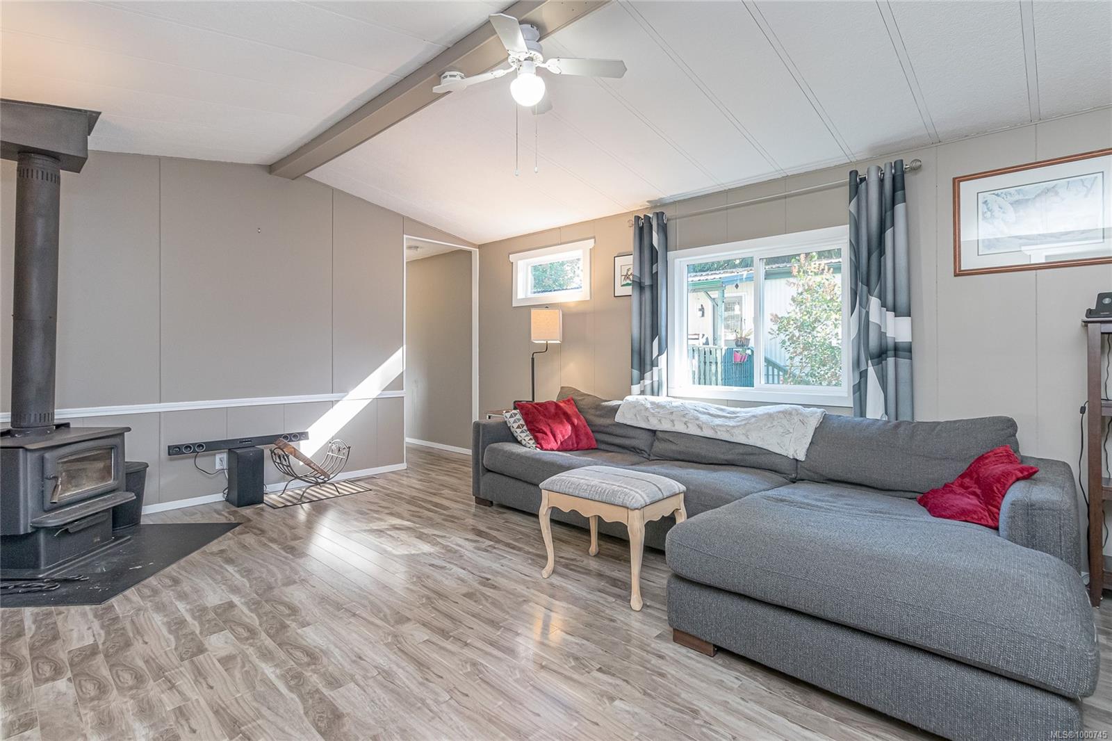 25 Maki Rd Apt 73, Nanaimo, BC V9R 6N3