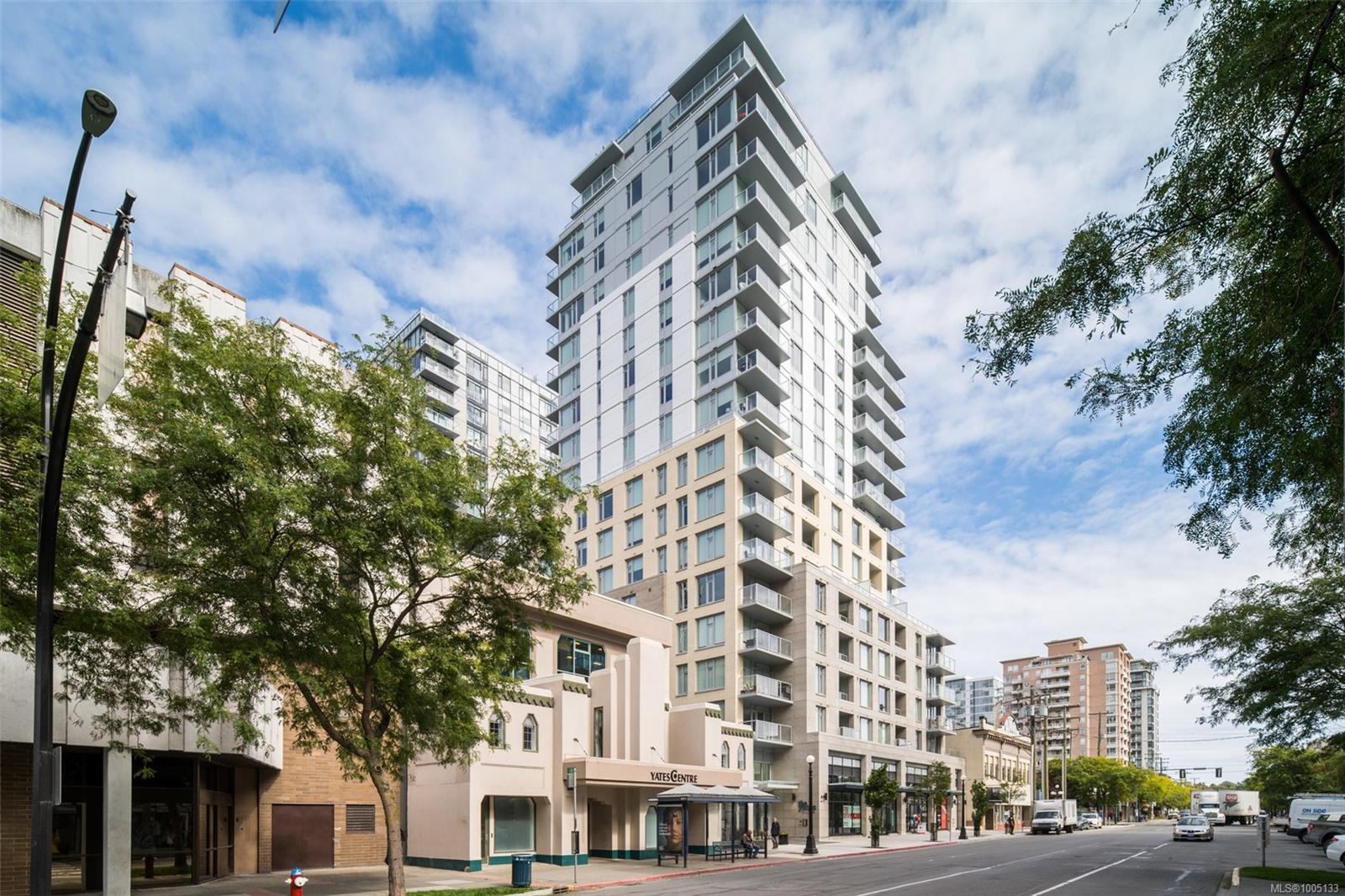 848 Yates St Apt 706, Victoria, BC V8W 0G2