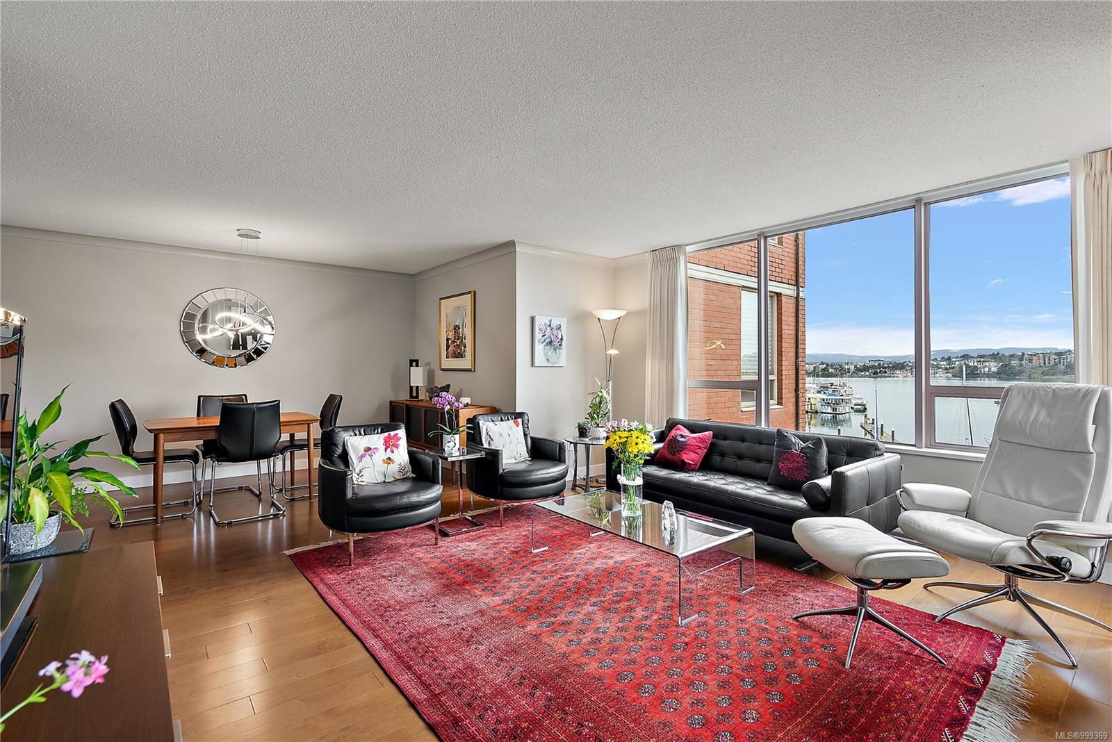 636 Montreal St Apt 603, Victoria, BC V8V 4Y1