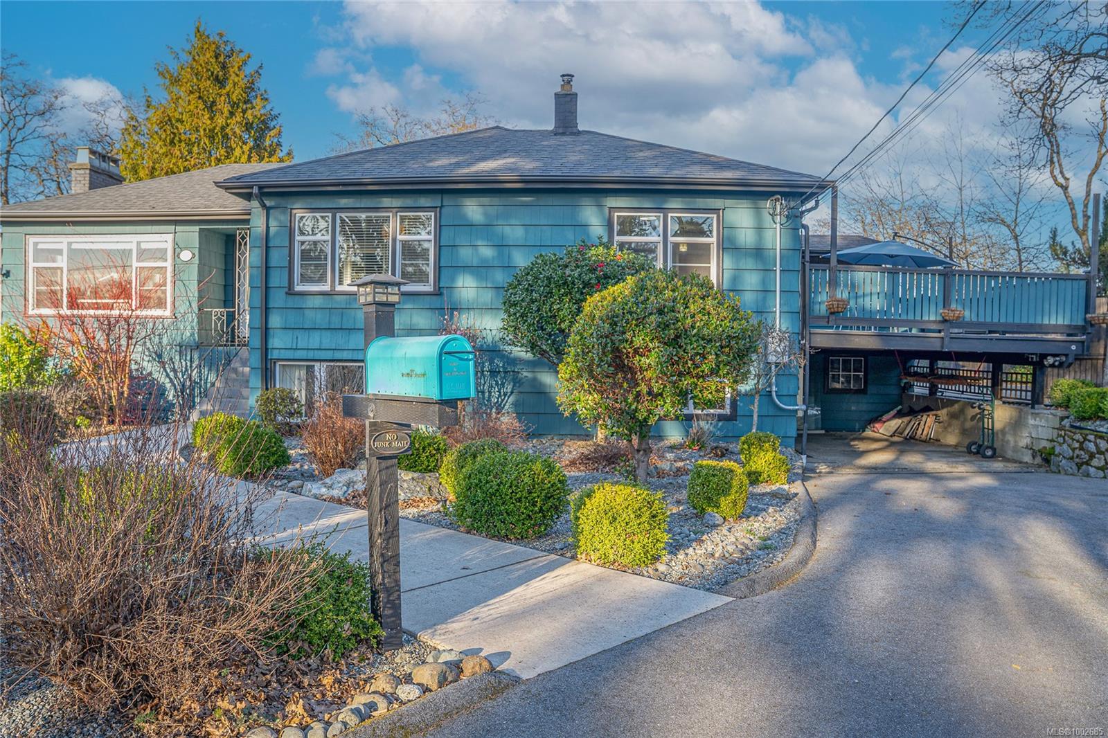 3771 Winston Cres, Saanich, BC V8X 1S2