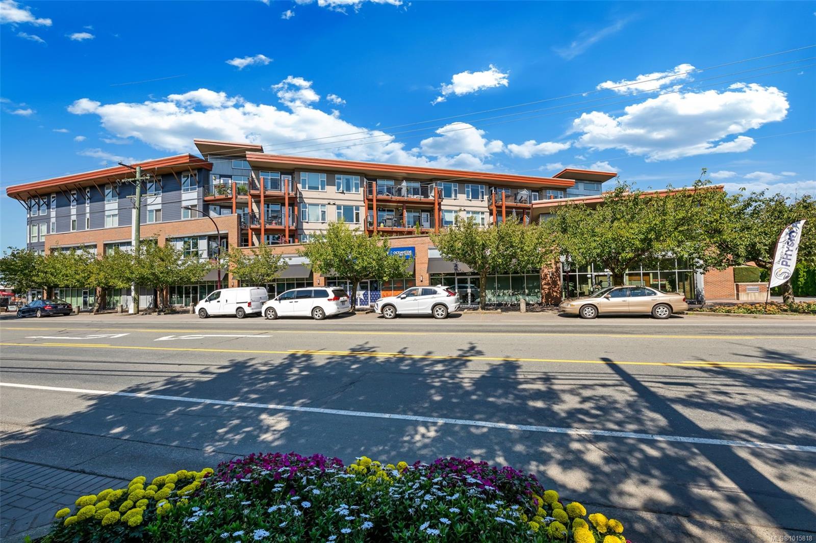 662 Goldstream Ave Apt 404, Langford, BC V9B 0N8