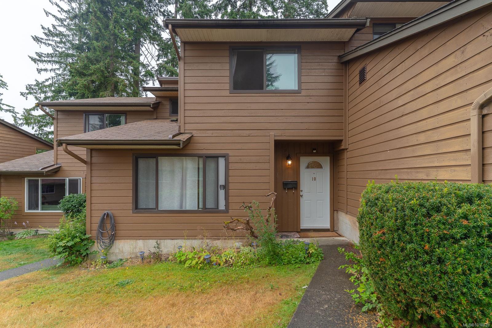 855 Howard Ave Apt 10, Nanaimo, BC V9R 5V4