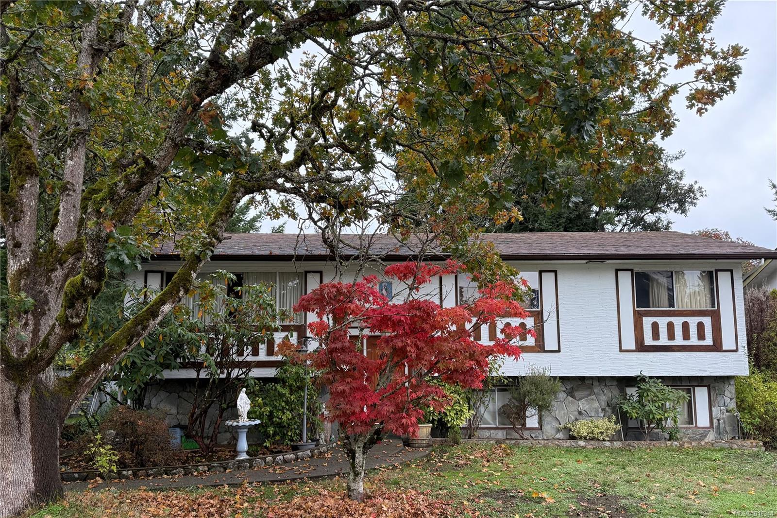 2929 Dickerson Pl, Victoria, BC V9B 2G8