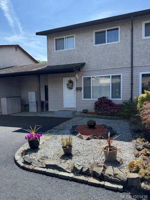 1090 Marchmont Rd Apt 14, Duncan, BC V9L 2M9