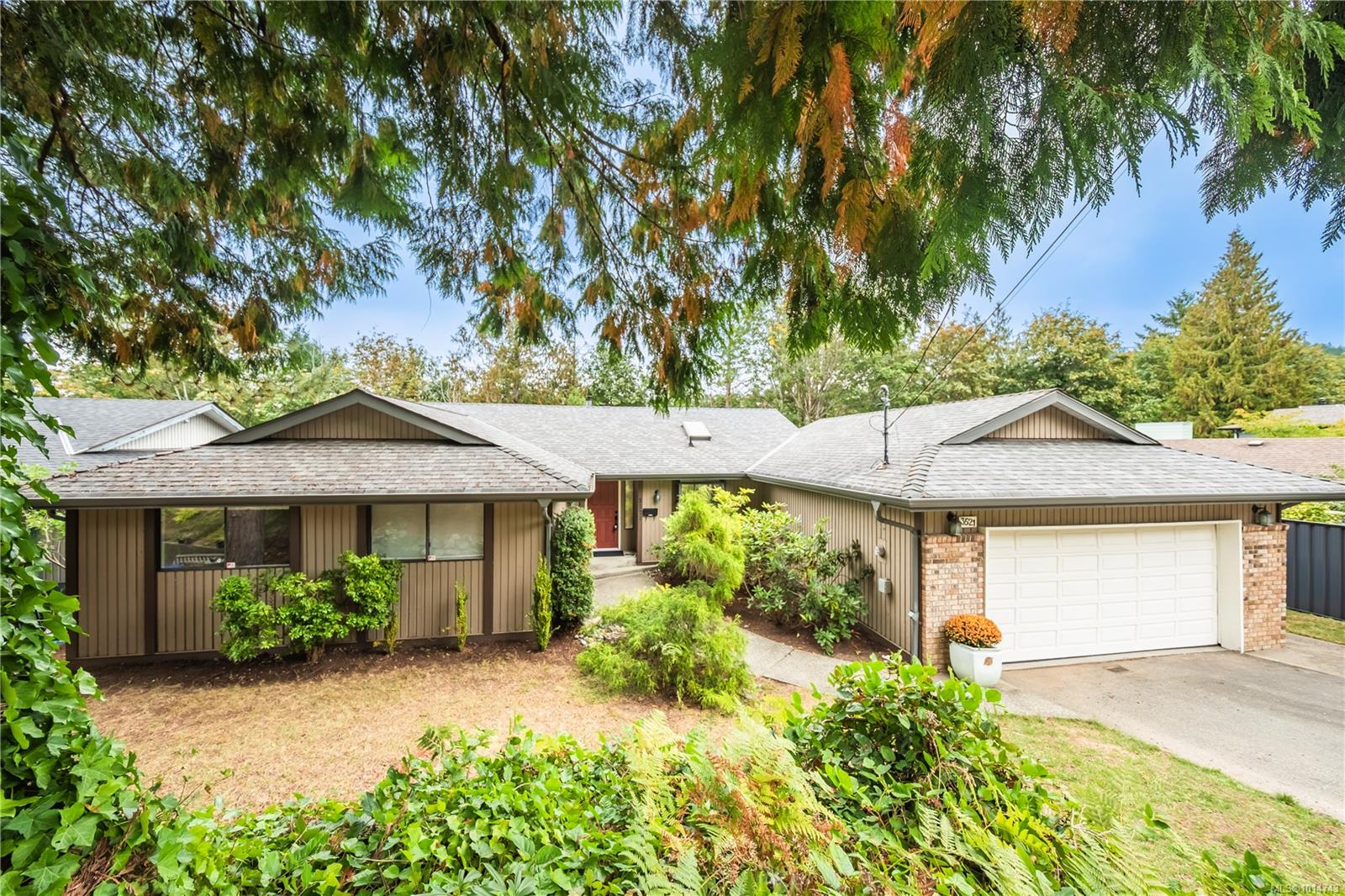 3521 Fairview Dr, Nanaimo, BC V9T 4R5
