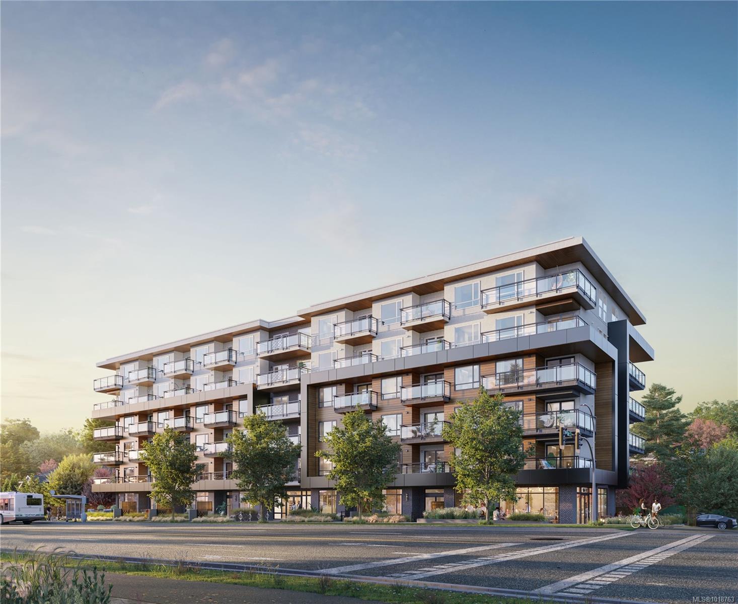 3226 Shelbourne St Apt 215, Saanich, BC V8P 5G8