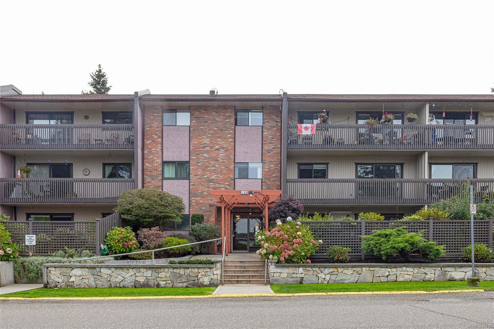 130 Sunningdale Rd E Apt 110, Qualicum Beach, BC V9K 1P6