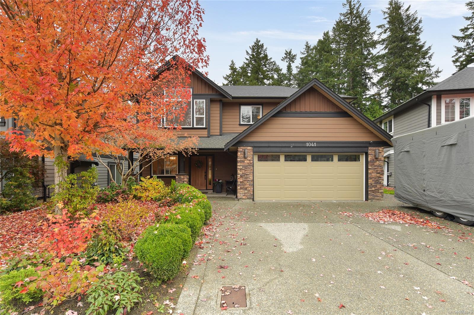 1041 Torrance Ave, Langford, BC V9C 0J3