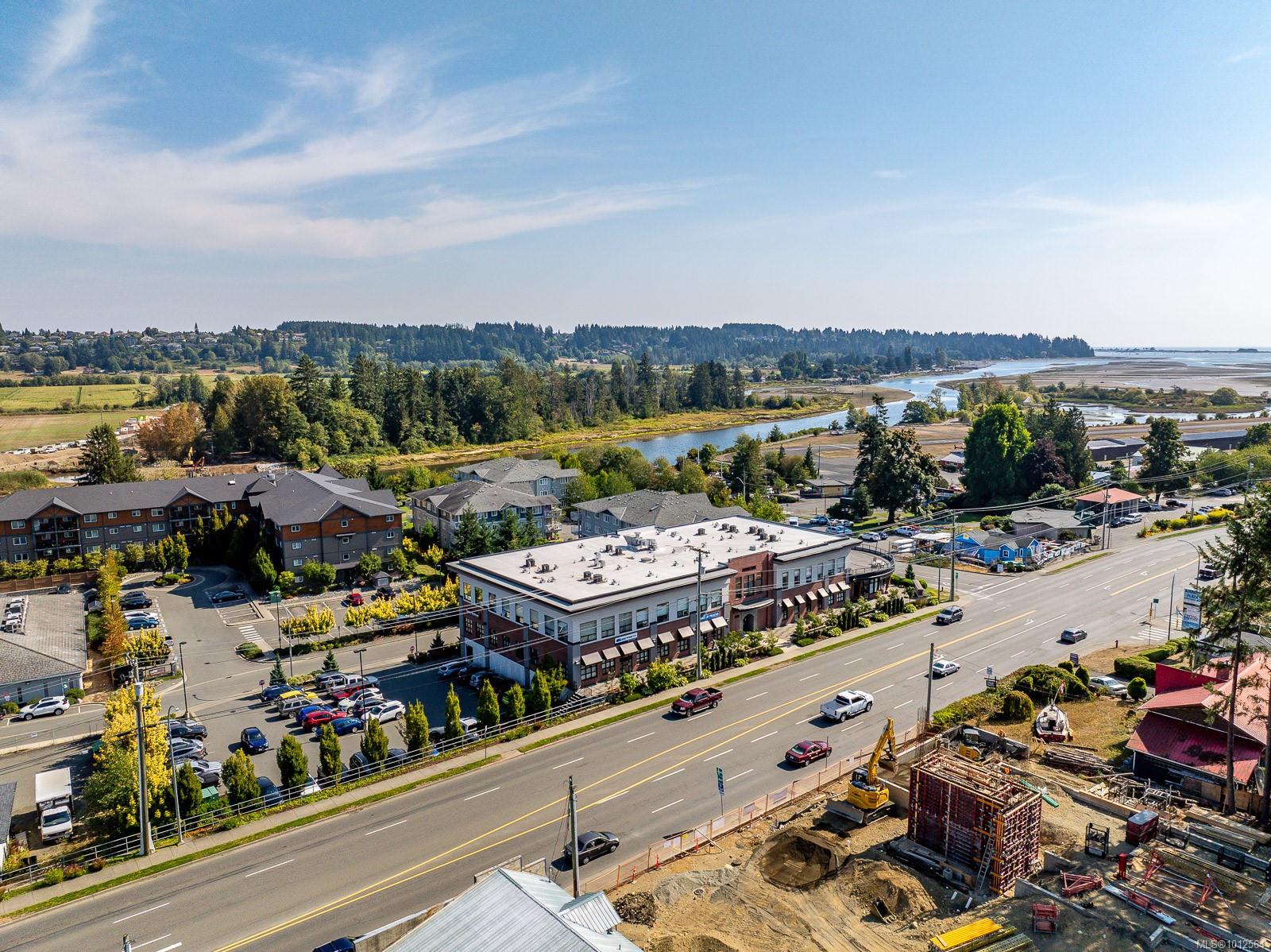 1978 Cliffe Ave Apt 302, Courtenay, BC V9N 2L1