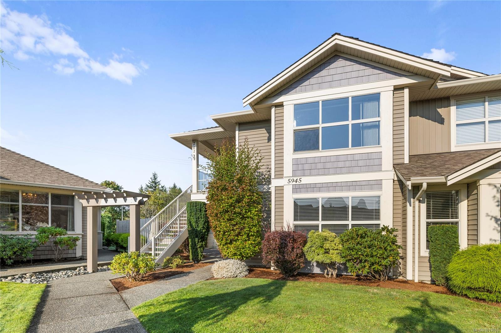 5945 Kaden Pl Apt 201, Nanaimo, BC V9T 0B5