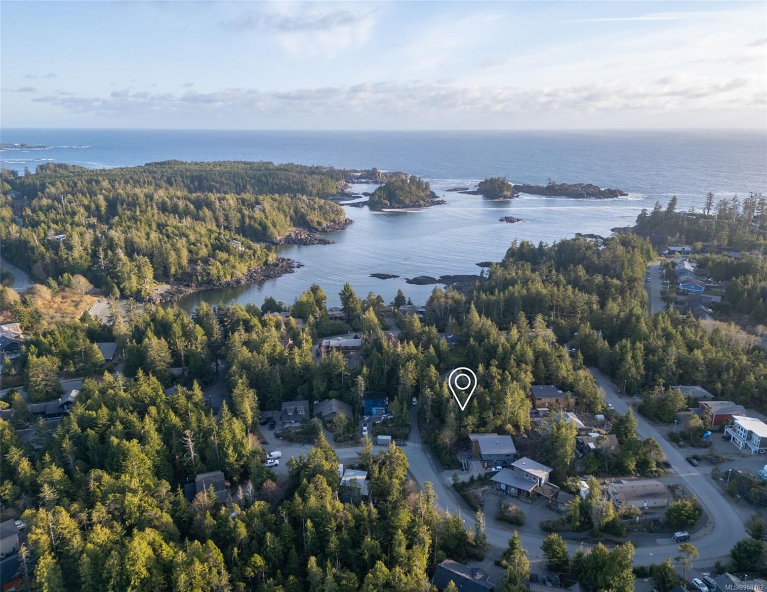 Edwards Place, Ucluelet, BC V0R 3A0