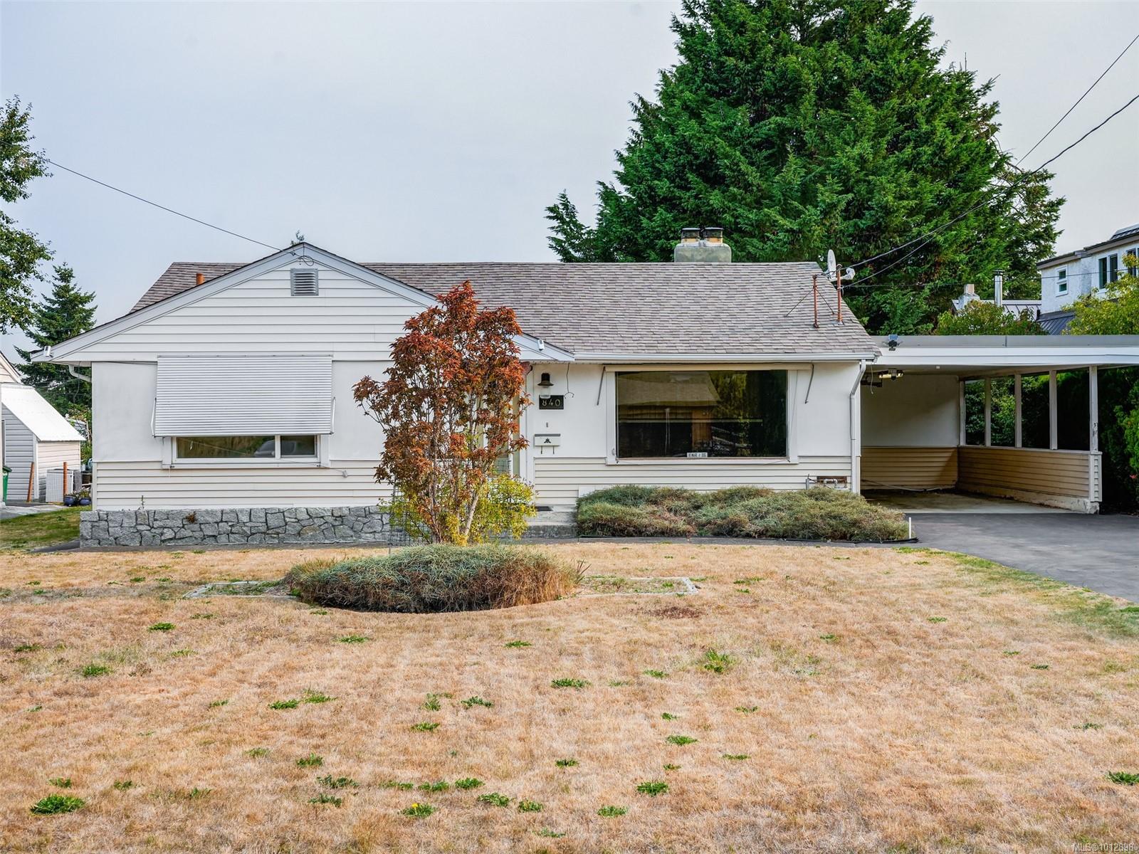 840 Jasmine Ave, Saanich, BC V8Z 2P2