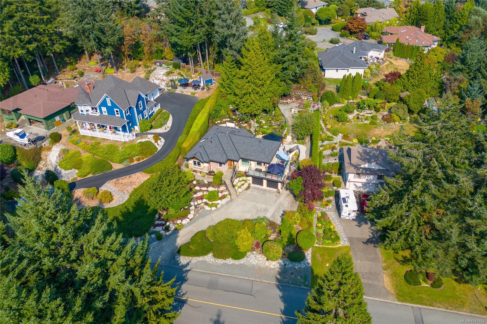 1650 Barrett Dr, North Saanich, BC V8L 5A6