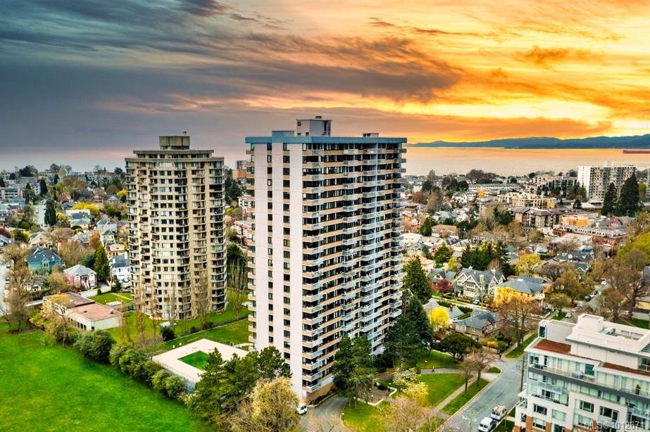 647 Michigan St Apt 1201, Victoria, BC V8V 1S9