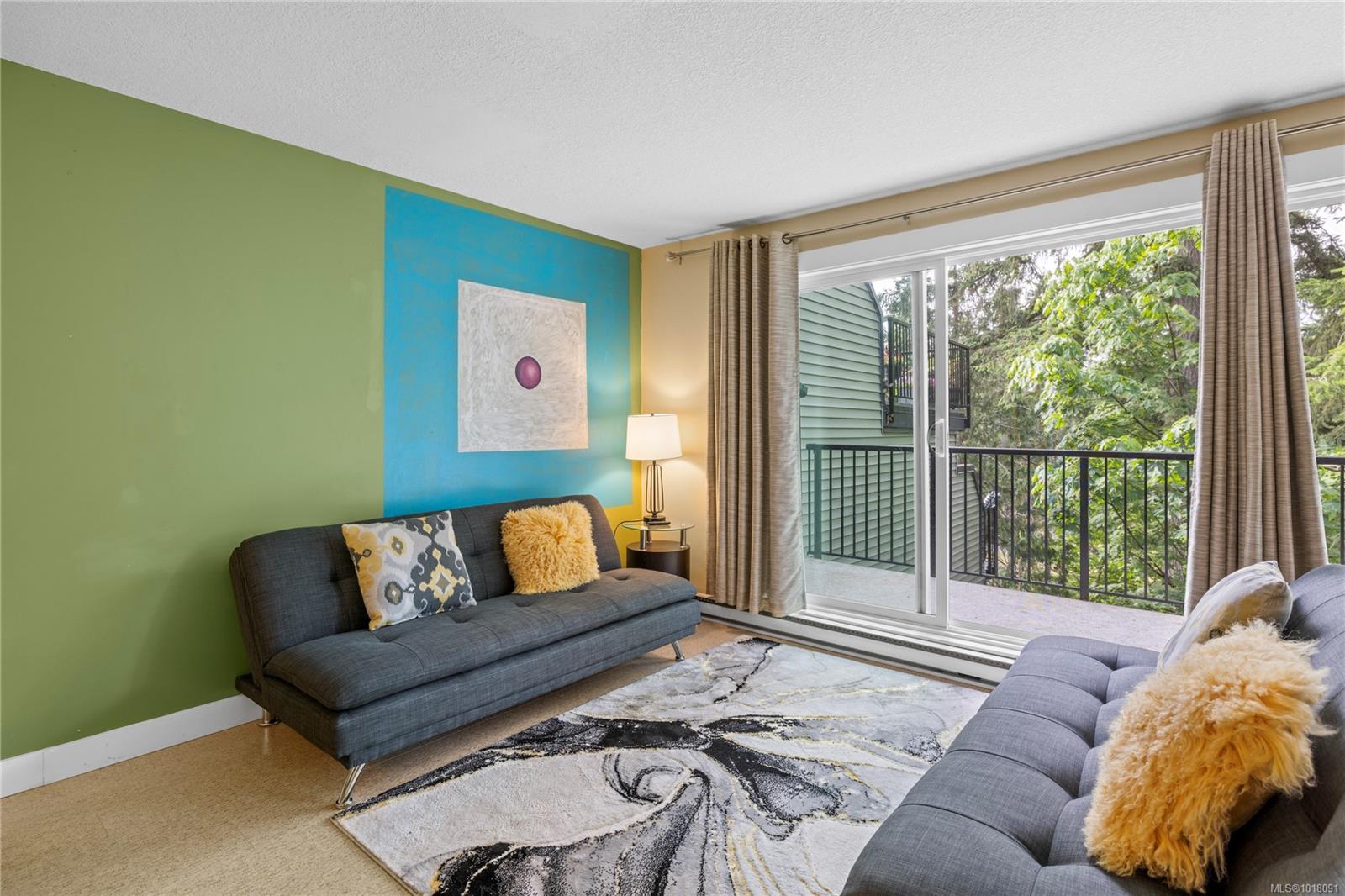 111 Wall St Apt 10, Nanaimo, BC V9S 5H9