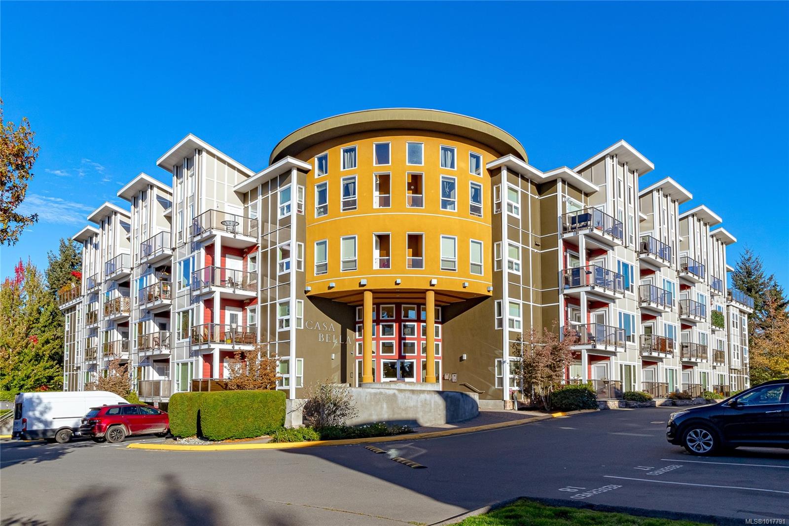 866 Brock Ave Apt 311, Langford, BC V9B 3C6