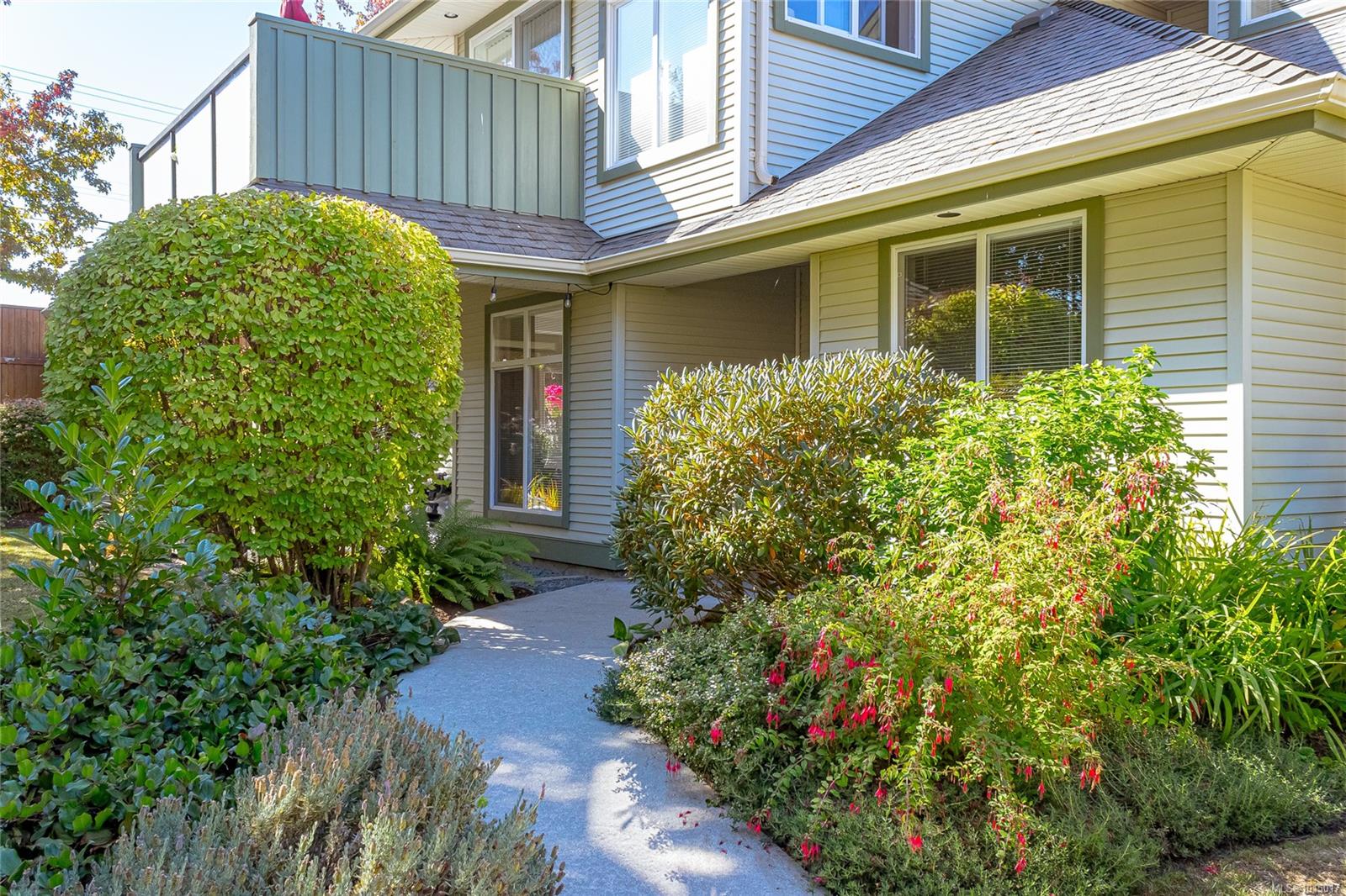 340 Young St Apt 3, Parksville, BC V9P 1C5