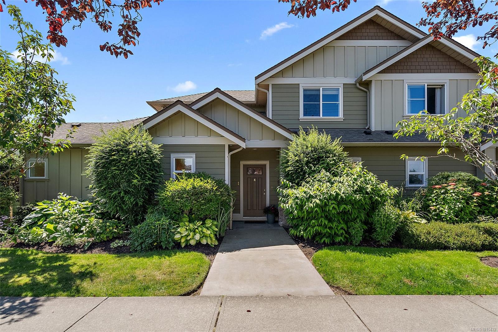 2449 Malaview Ave Apt 4, Sidney, BC V8L 2G4