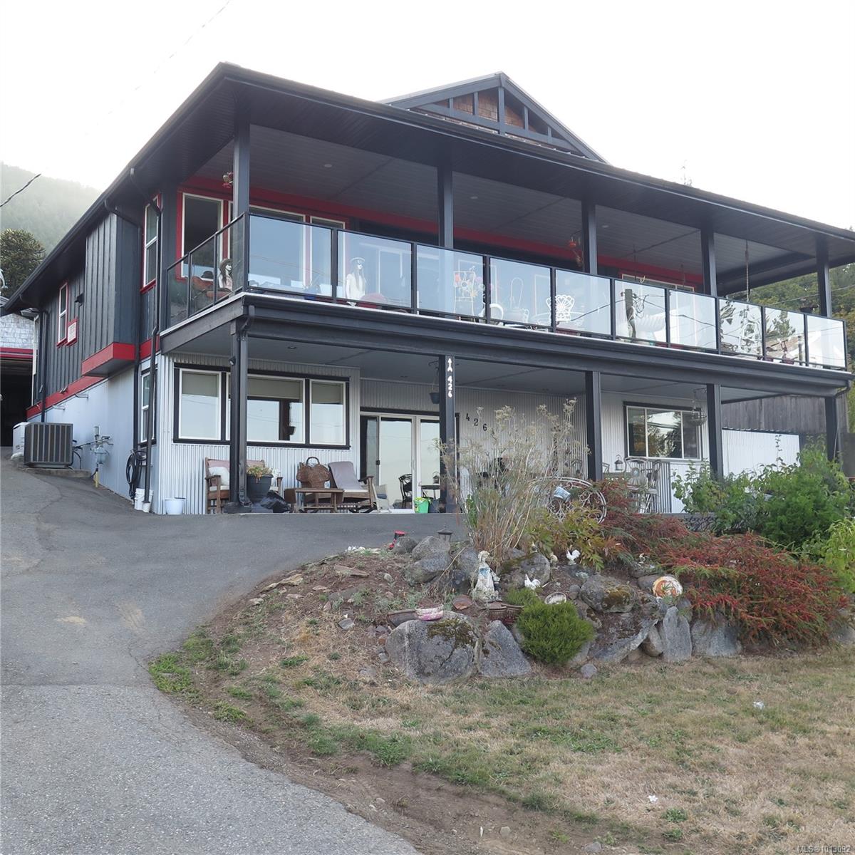 426 Davis Rd, Ladysmith, BC V0R 2E0