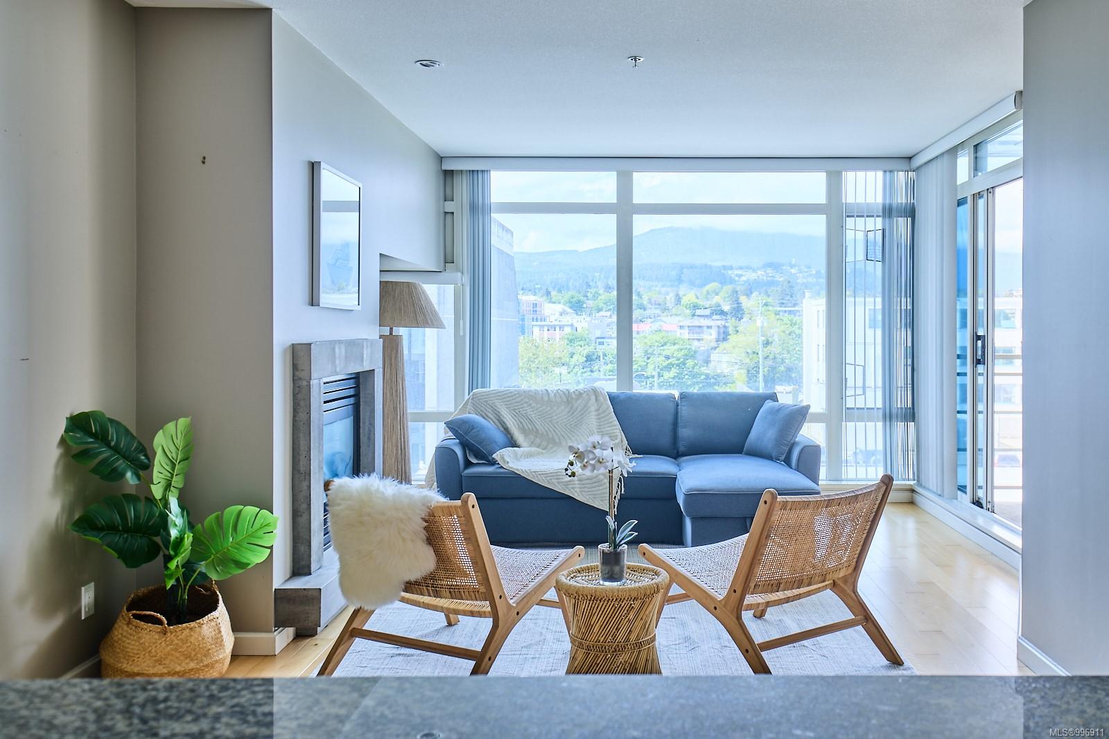 38 Front St Apt 505, Nanaimo, BC V9R 0B8