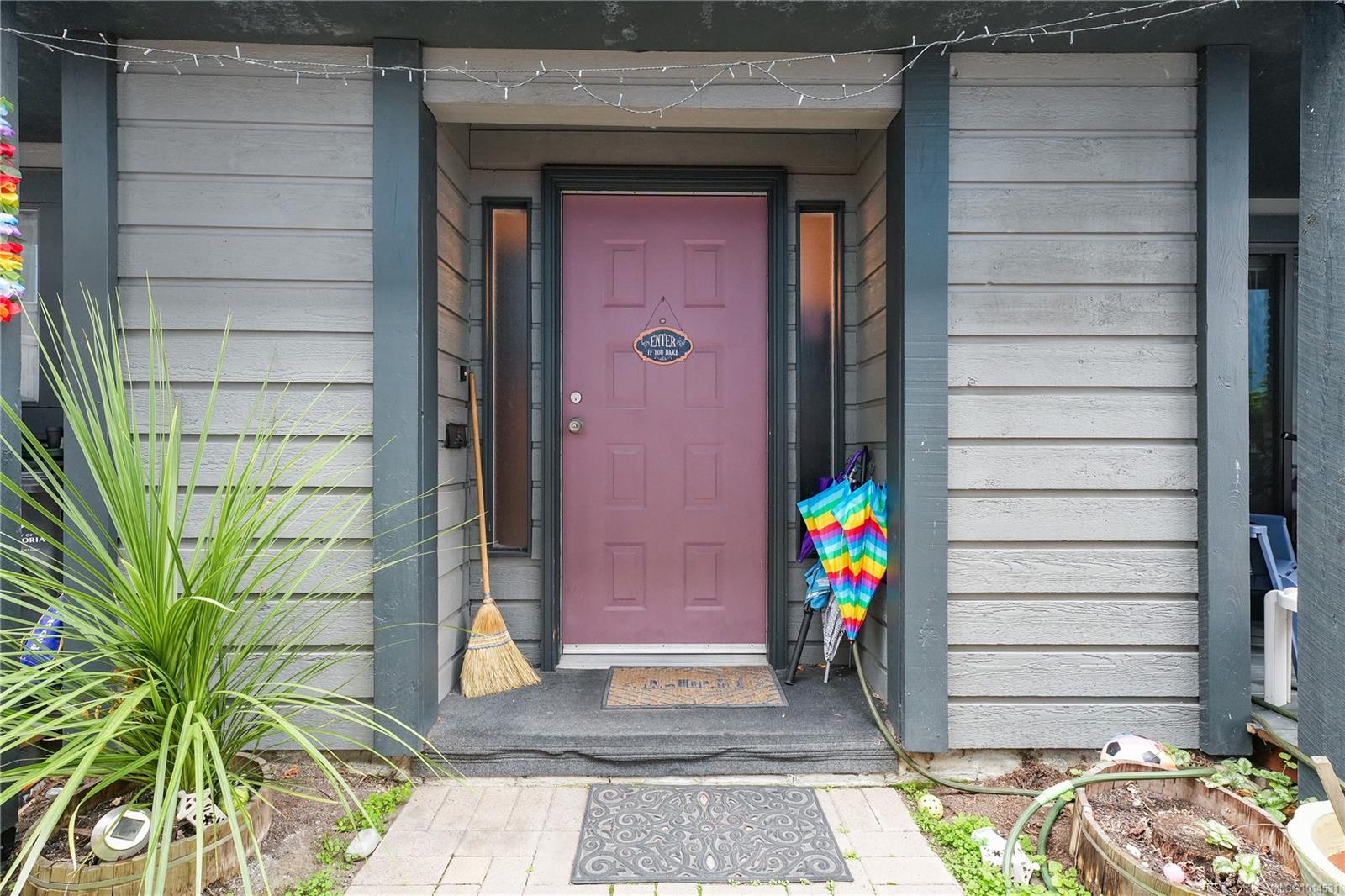 111 Michigan St, Victoria, BC V8V 1R2