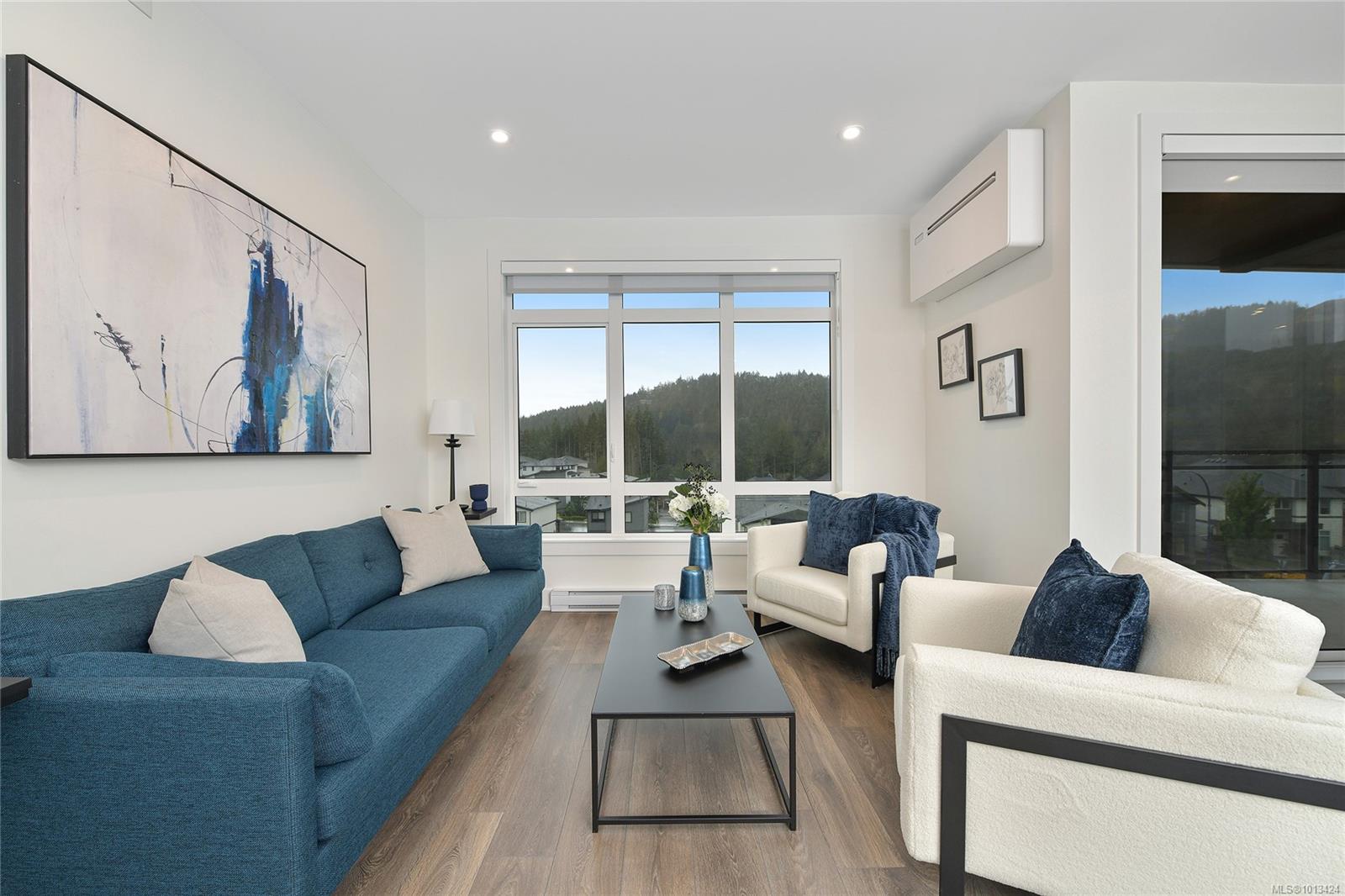 1114 Samar Cres Apt 502, Langford, BC V9B 7C5