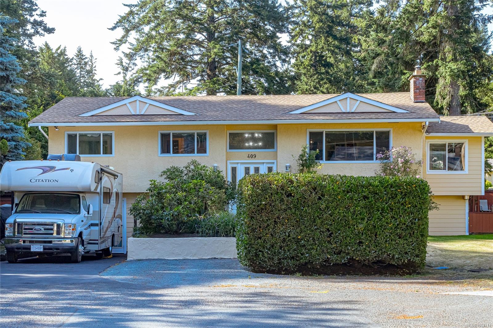 409 Raynerwood Pl, Victoria, BC V9C 2B3