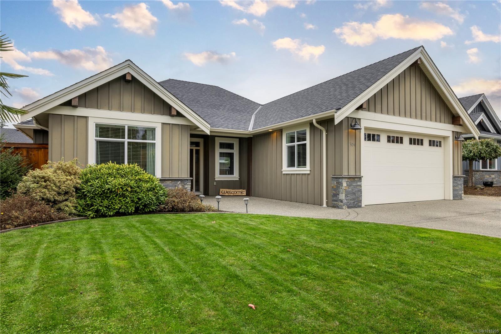 504 Ridgefield Dr, Parksville, BC V9P 0E2
