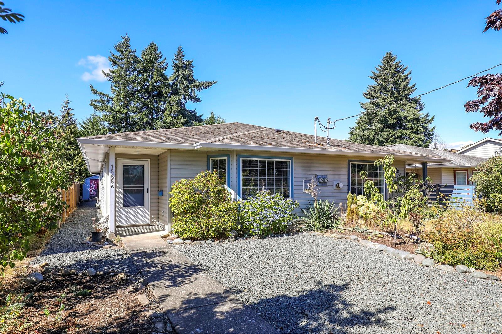 1555 Fitzgerald Ave Apt A, Courtenay, BC V9N 2S4
