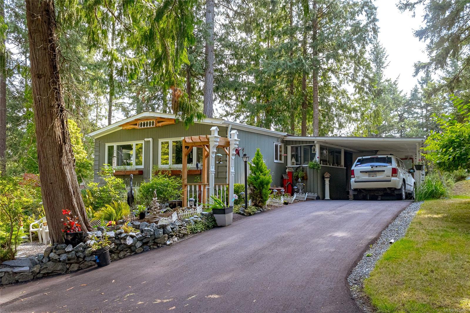 5838 Blythwood Rd Apt 47, Sooke, BC V9Z 0G2