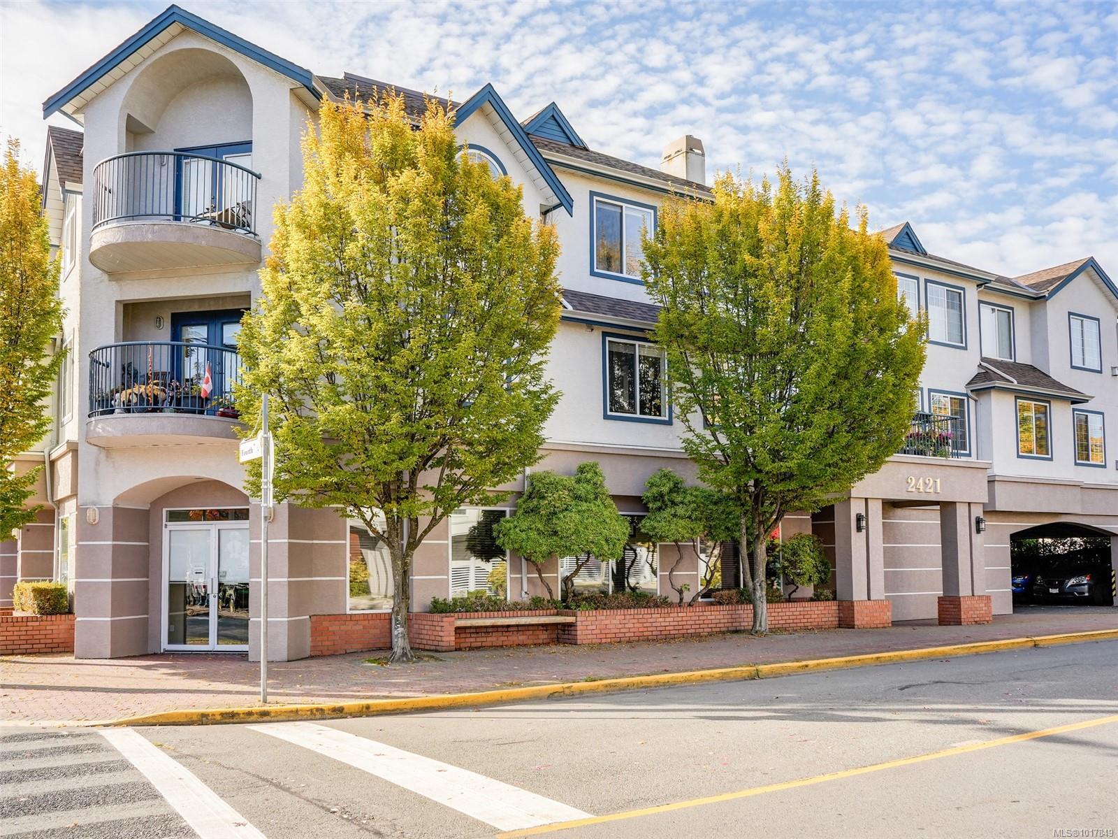 2421 Sidney Ave Apt 201, Sidney, BC V8L 1Y8