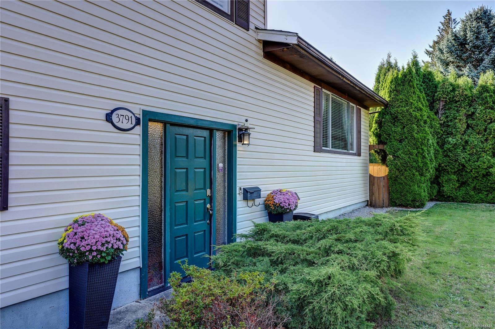 3791 Uplands Dr, Nanaimo, BC V9T 2T9