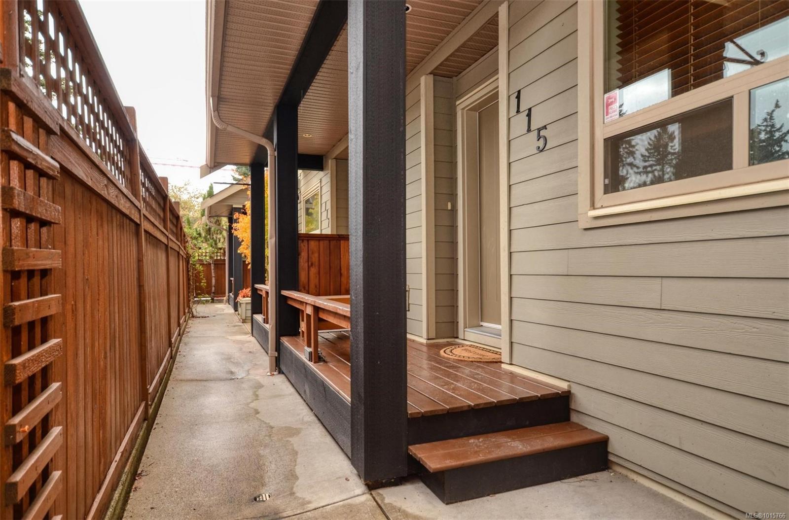 785 Station Ave Apt 115, Langford, BC V9B 0E6