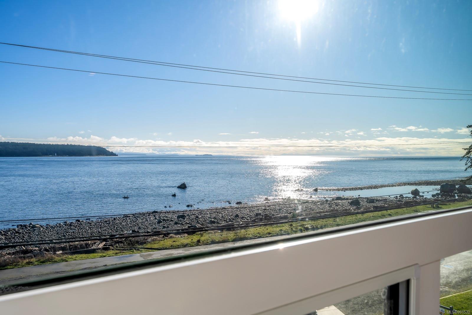 536 Island Hwy Apt 301, Campbell River, BC V9W 1A5