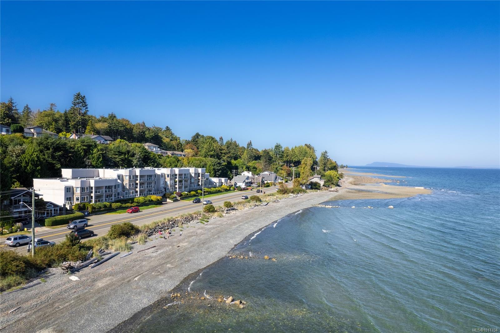 3156 Island Hwy W Apt 103, Qualicum Beach, BC V9K 2C6