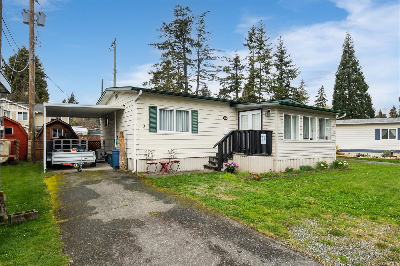 2607 Selwyn Rd Apt 3, Langford, BC V9B 3L2