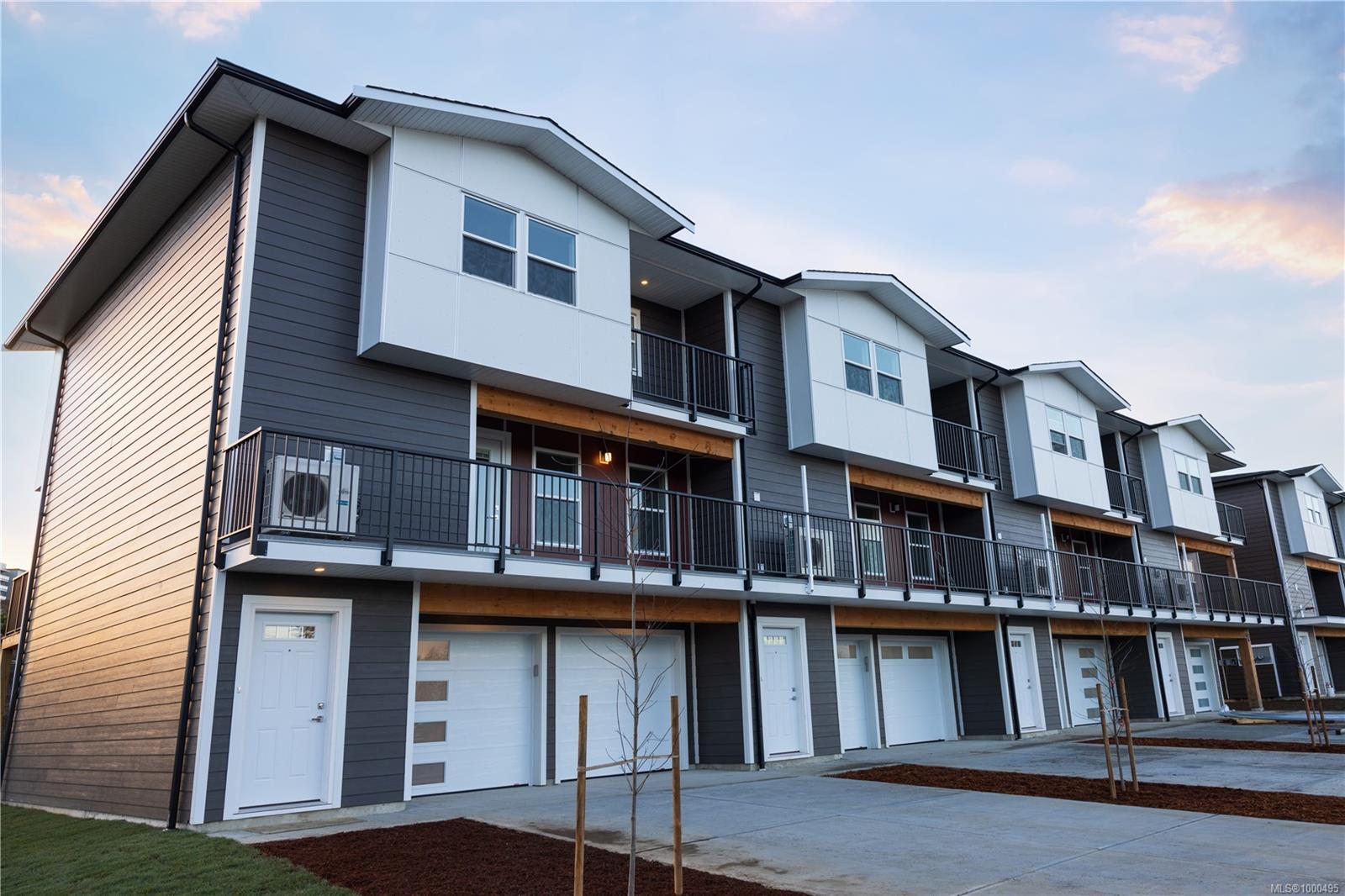 850 Park Forest Dr Apt 20, Campbell River, BC V9W 0H9