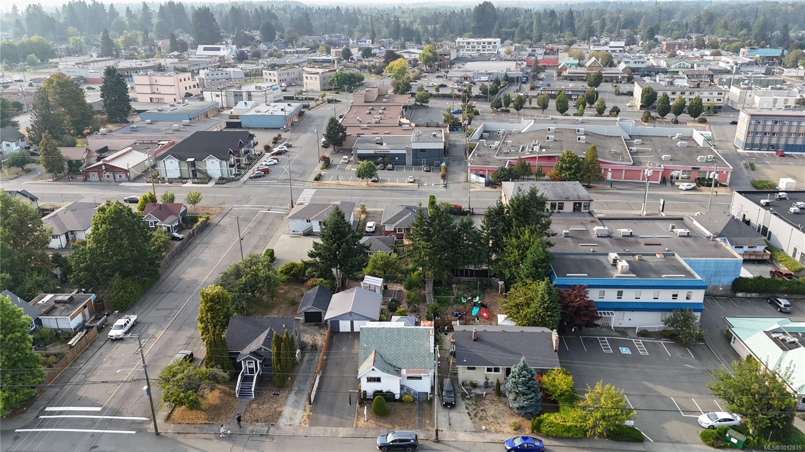 379 11th Street, Courtenay, BC V9N 1S4