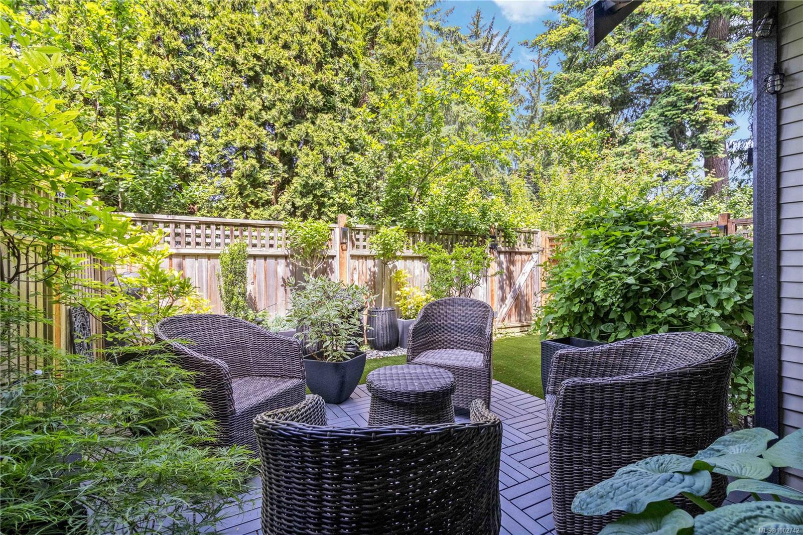 1924 Maple Ave S Apt 107, Sooke, BC V9Z 1J8