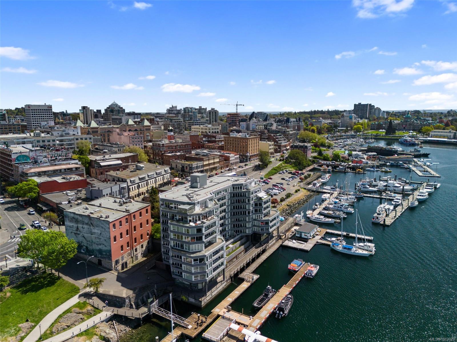 1234 Wharf St Apt 605, Victoria, BC V8W 3H9