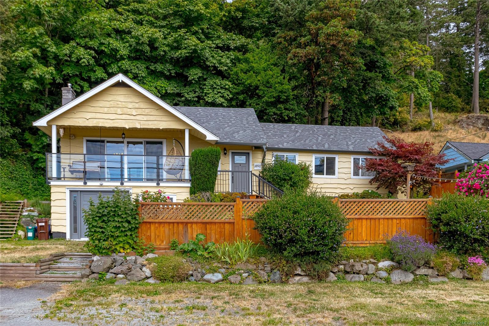 1892 Swartz Bay Rd, North Saanich, BC V8L 5R2