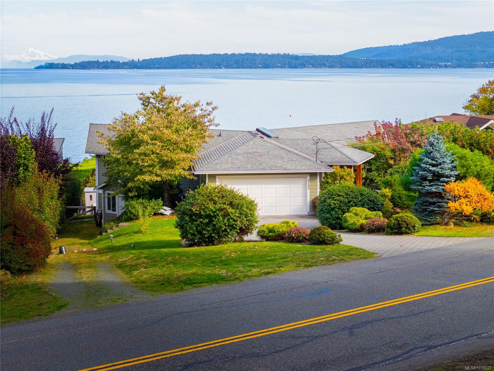 2509 Mill Bay Rd, Mill Bay, BC V8H 1C6