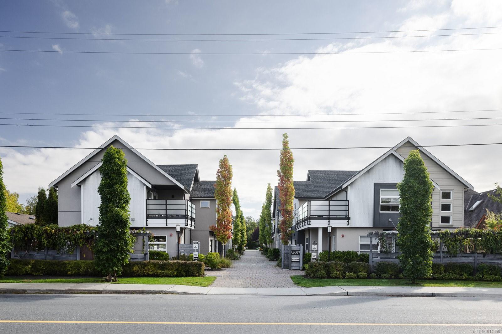 9889 Seventh St Apt 11, Sidney, BC V8L 2V8