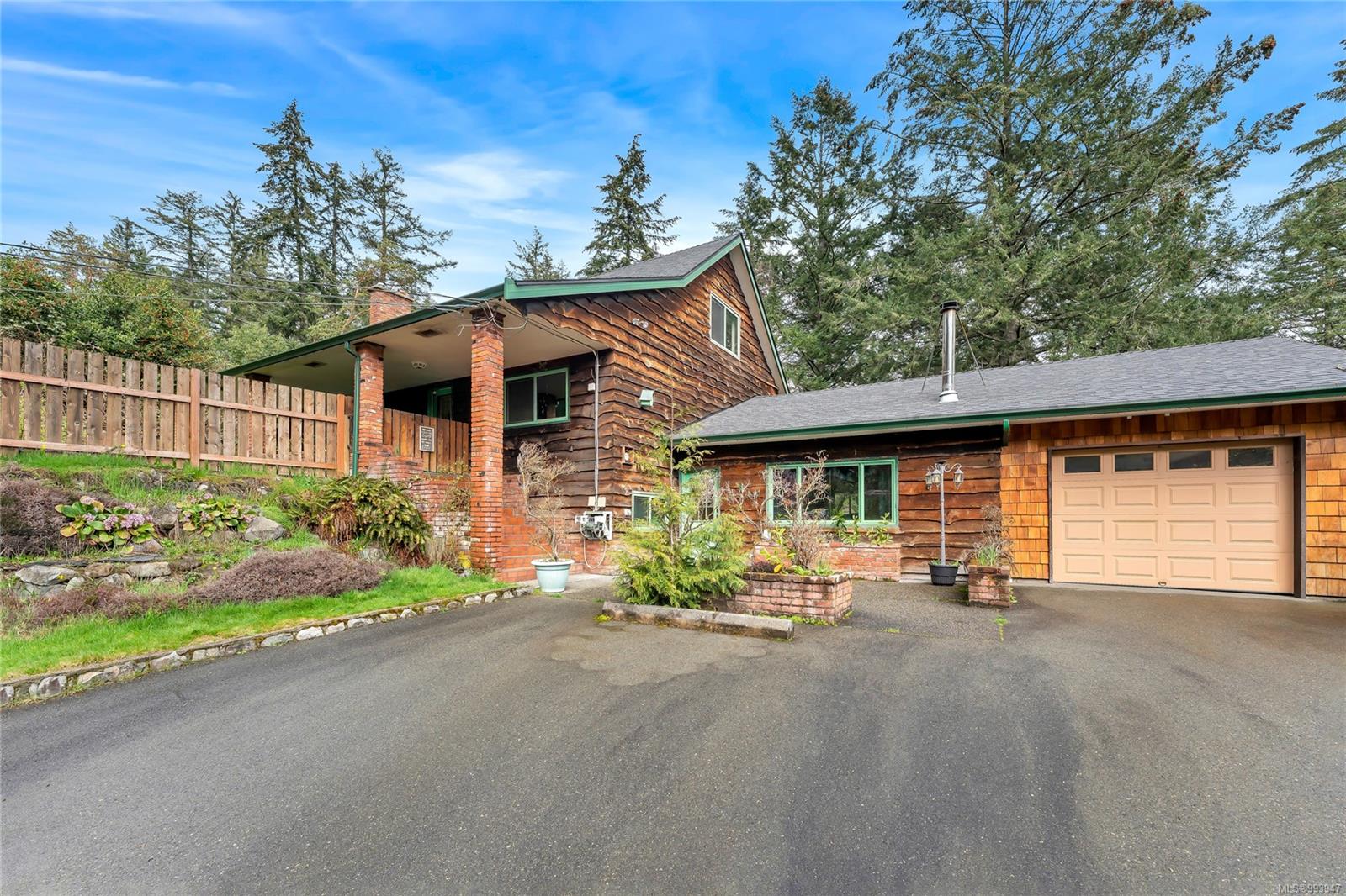 1191 Aspen Rd, Malahat, BC V0R 2L0