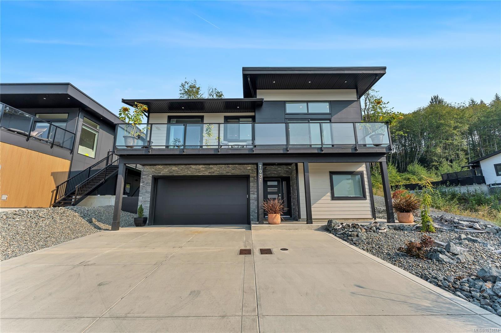7031 Shaelum Dr, Lake Cowichan, BC V0R 2G0