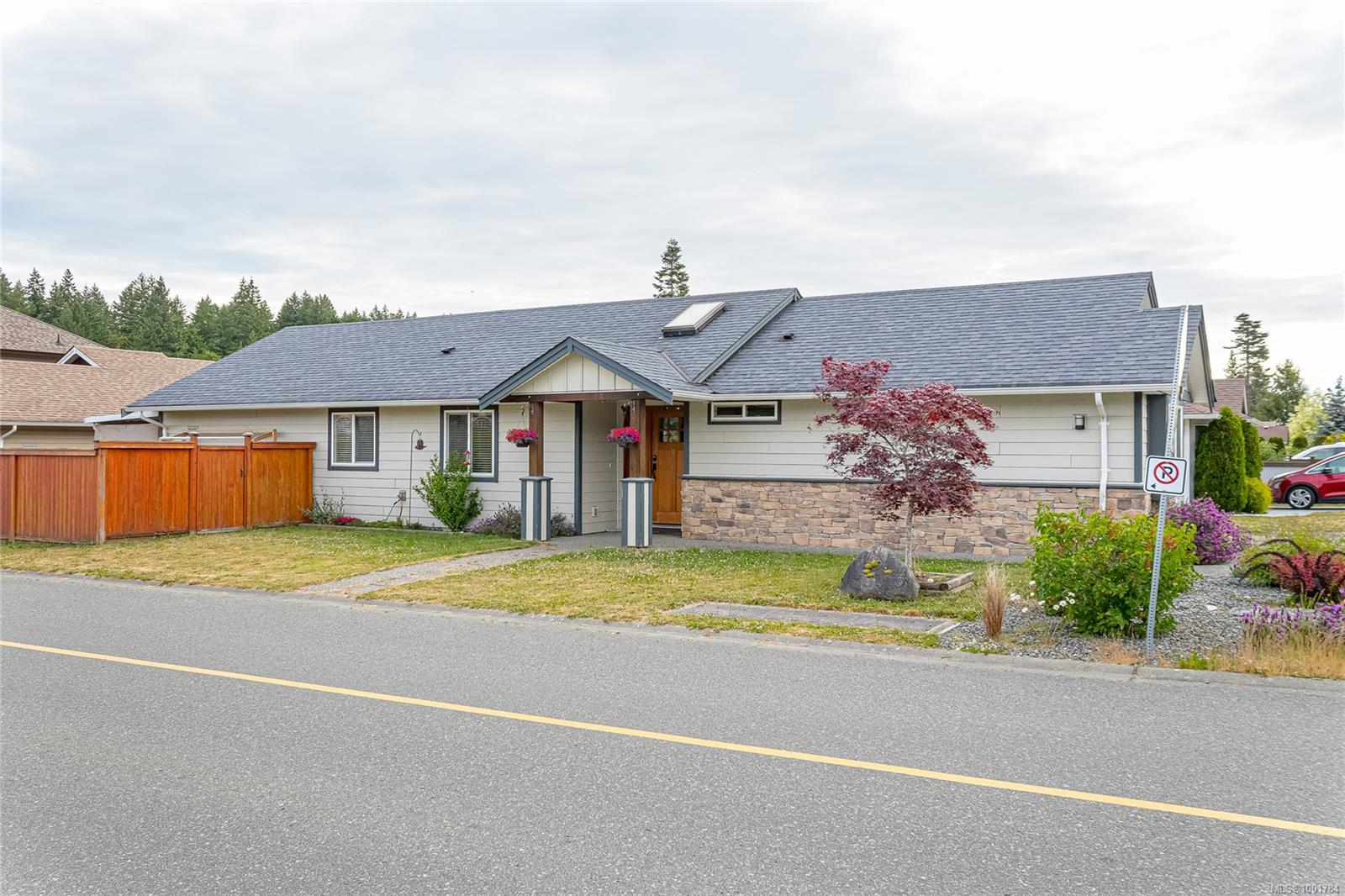 1337 4th Avenue, Ladysmith, BC V9G 1R4