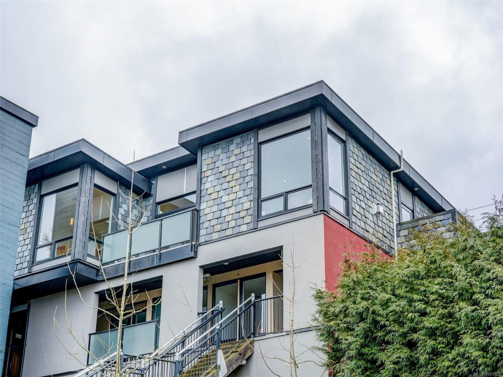 6981 E Saanich Rd Apt 302, Central Saanich, BC V8Z 5Z2