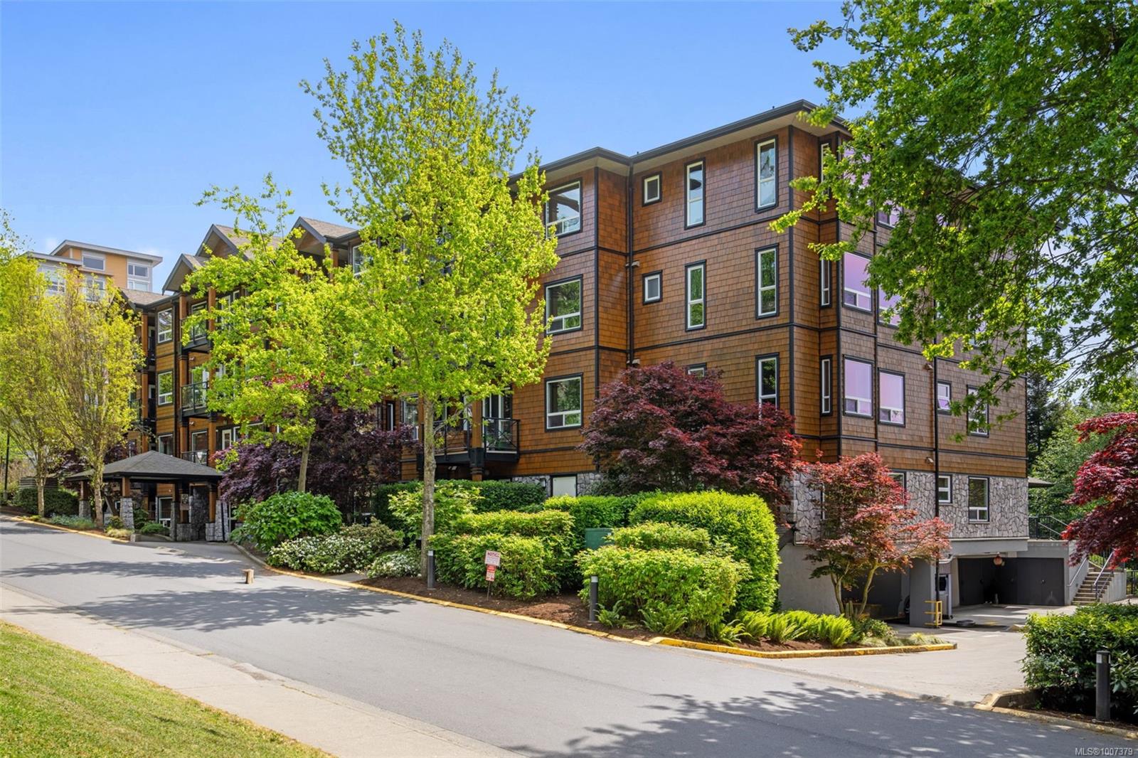 201 Nursery Hill Dr Apt 210, Victoria, BC V9B 0H7